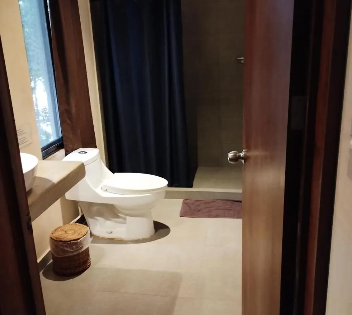 Hotel Uolis Nah Tulum 3*,
