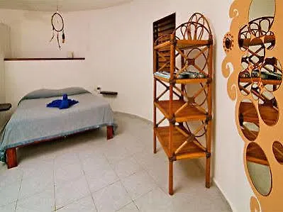 Hotel Uolis Nah Tulum 3*,