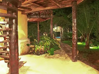 Hotel Uolis Nah Tulum